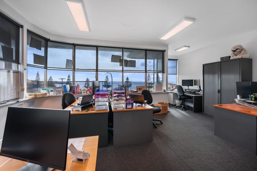 Click to view all images Level 2/1 Reeves Street South Burnie TAS 7320 - Image 2