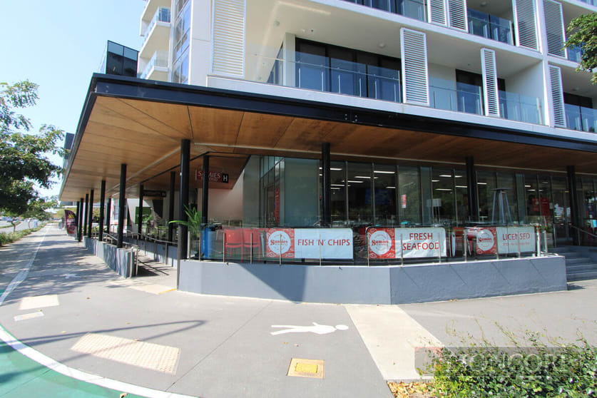 Click to view all images Hamilton QLD 4007 - Image 1