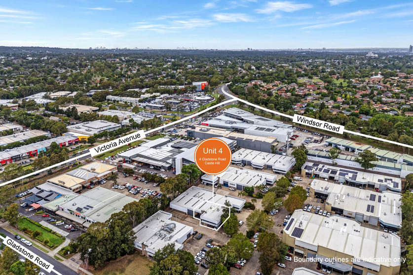 Click to view all images 4/4 Gladstone Road Castle Hill NSW 2154 - Image 1