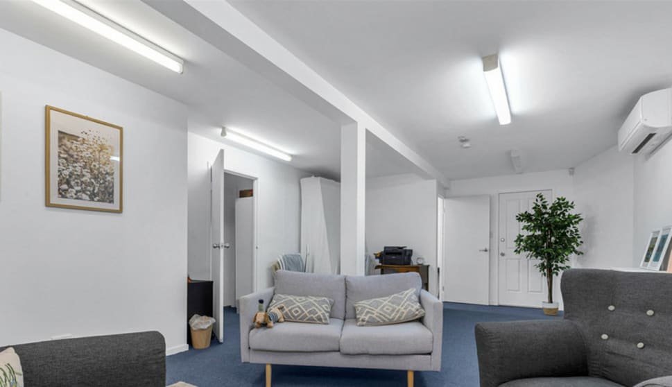 1 Laurinda Crescent Springwood QLD 4127 - Image 3