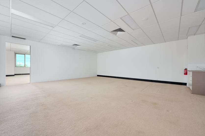 Click to view all images 5 & 6/119-125 Ocean Beach Road Sorrento VIC 3943 - Image 3