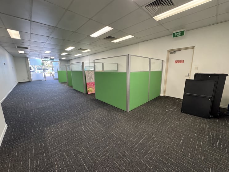 Click to view all images 5/11-19 Chancellor Village Boulevard Sippy Downs QLD 4556 - Image 2