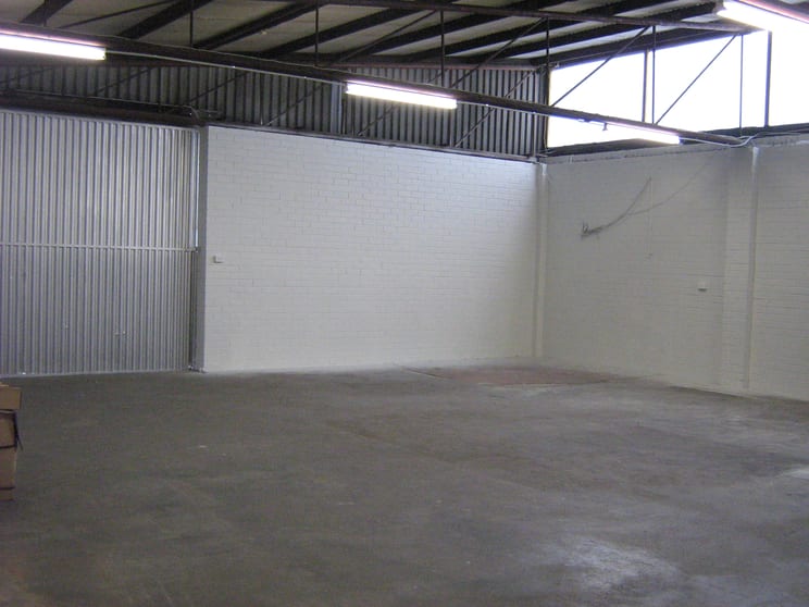 3/230 Planet Street Welshpool WA 6106 - Image 2