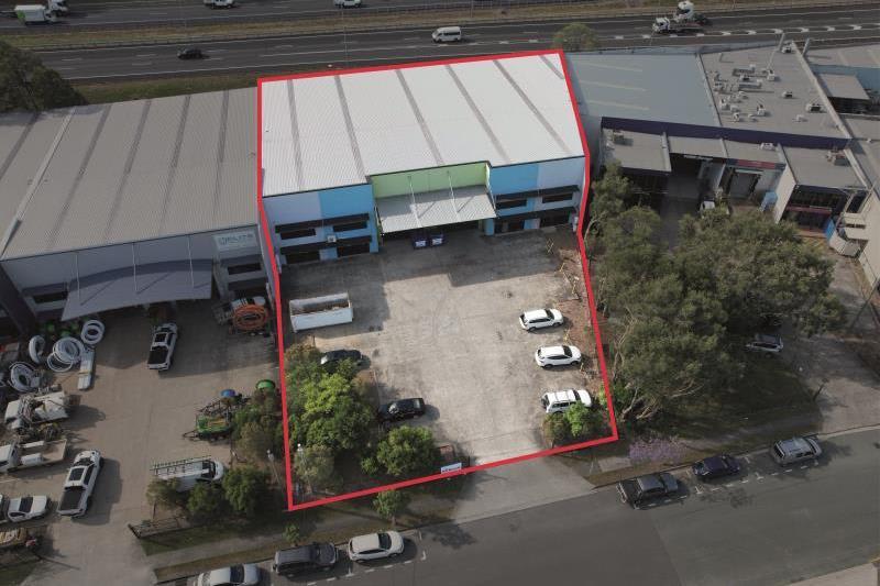 33 Nealdon Drive Meadowbrook QLD 4131 - Image 3