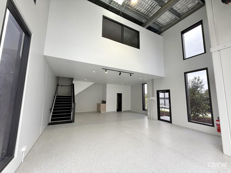 Click to view all images 4/10 Naves Drive Coomera QLD 4209 - Image 1