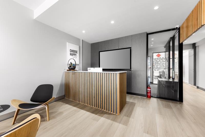 Click to view all images Whole Building/310 Stephensons Road Mount Waverley VIC 3149 - Image 2