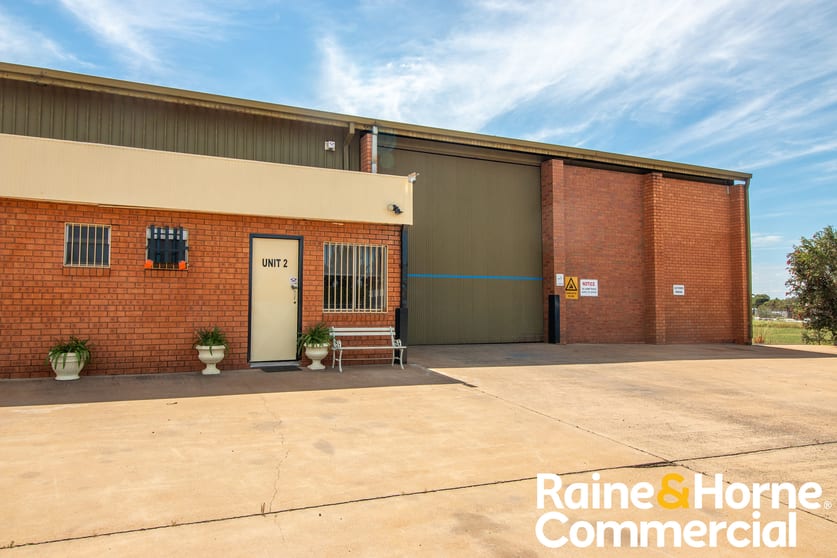 2/23 Jannali Road Dubbo NSW 2830 - Image 2