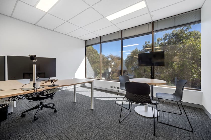 Click to view all images Level 1 26 Dunning Avenue Rosebery NSW 2018 - Image 3