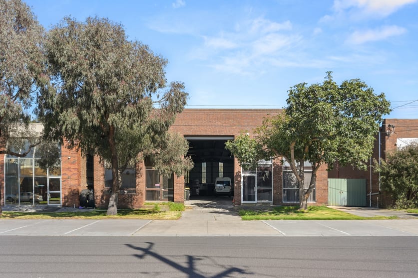 23 Taunton Drive Cheltenham VIC 3192 - Image 2