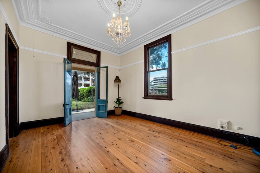 Click to view all images Macquarie Street Gatehouse Parramatta NSW 2150 - Image 2