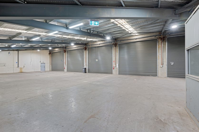 Click to view all images 2/476 Hume Street Albury NSW 2640 - Image 2