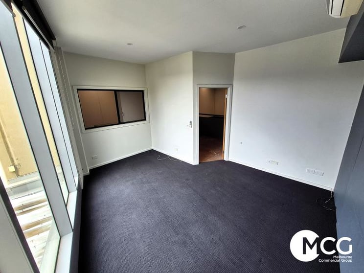 Click to view all images 1/36 Dairy Drive Coburg North VIC 3058 - Image 3
