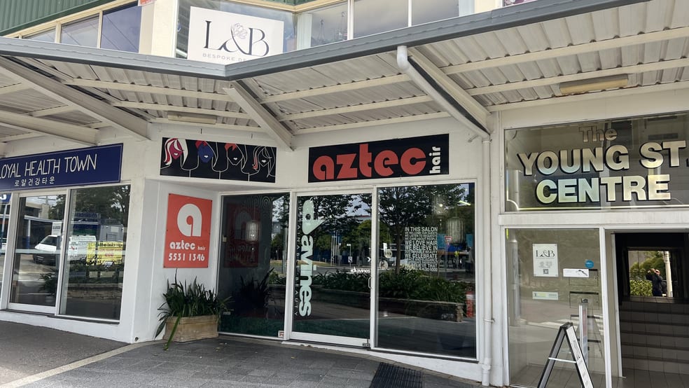 Click to view all images 19 Young Street Southport QLD 4215 - Image 2