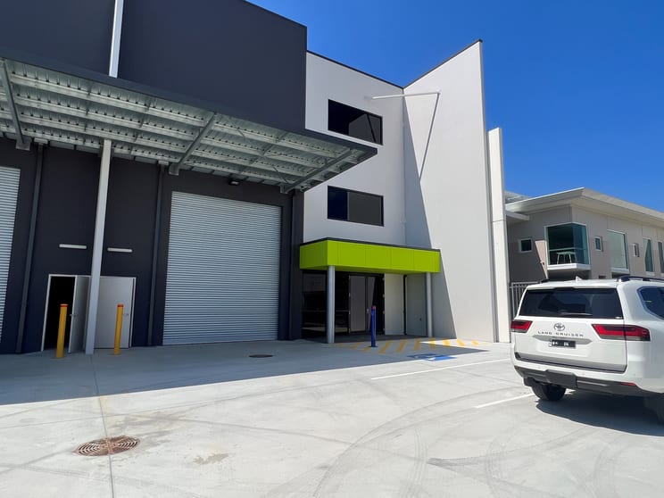 Click to view all images 2/82 Cutler Road Jandakot WA 6164 - Image 2