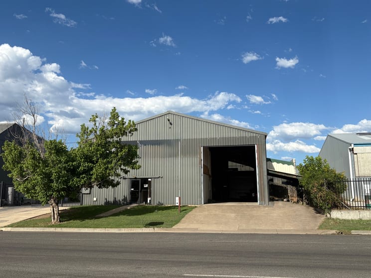 Click to view all images 24 Denison Street Taminda NSW 2340 - Image 1