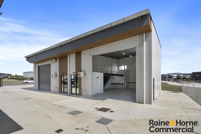 Click to view all images Unit 2/2 Cessna Way Cambridge TAS 7170 - Image 3