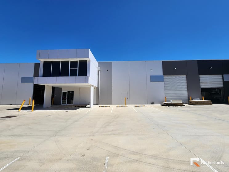 Click to view all images 13/45 Bunnett Street Sunshine North VIC 3020 - Image 2