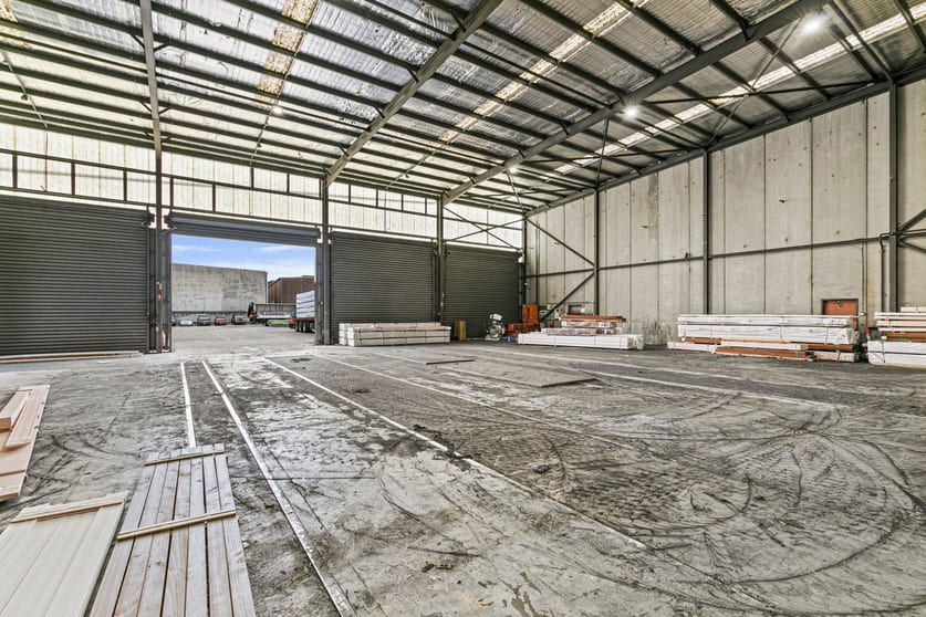 Click to view all images 31-39 Sturt Street Smithfield NSW 2164 - Image 2