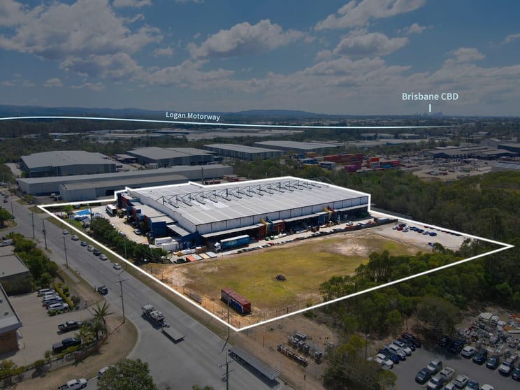 Click to view all images 69 - 73 Mica Street Carole Park QLD 4300 - Image 2
