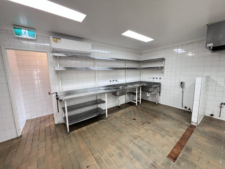 3A/82-84 Stirling Highway North Fremantle WA 6159 - Image 3