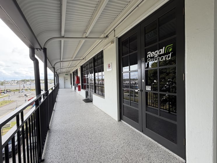 12/6 Vanessa Boulevard Springwood QLD 4127 - Image 2