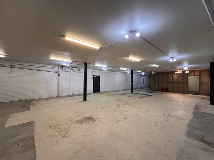 5/82-84 Stirling Highway North Fremantle WA 6159 - Image 2