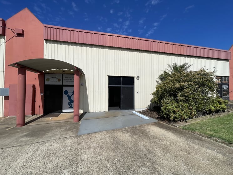 5/12 Brook Street North Toowoomba QLD 4350 - Image 1
