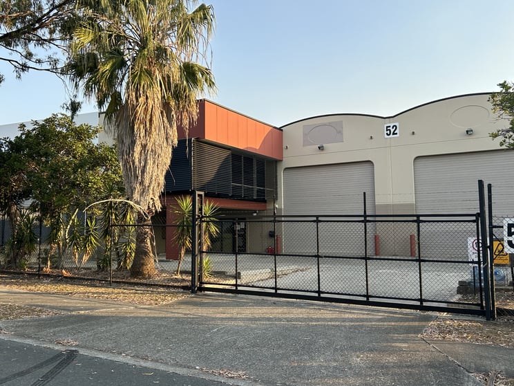 1/50-52 Neumann Road Capalaba QLD 4157 - Image 1