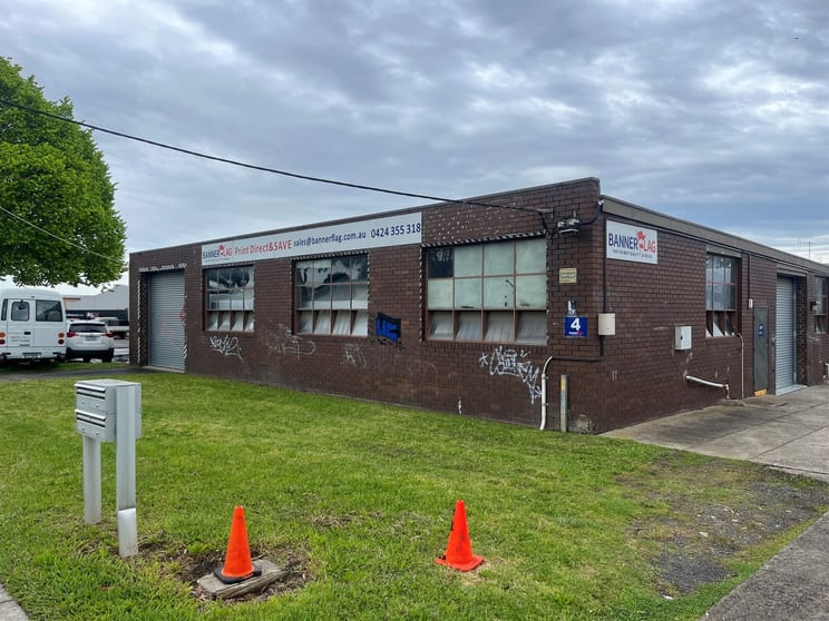 Click to view all images 1/4 Jersey Bayswater VIC 3153 - Image 1