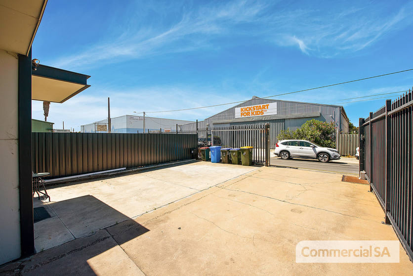 Click to view all images Unit 3, 40 First Street Brompton SA 5007 - Image 3