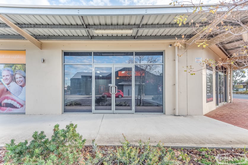 Click to view all images 8/4 Guava Way Halls Head WA 6210 - Image 1