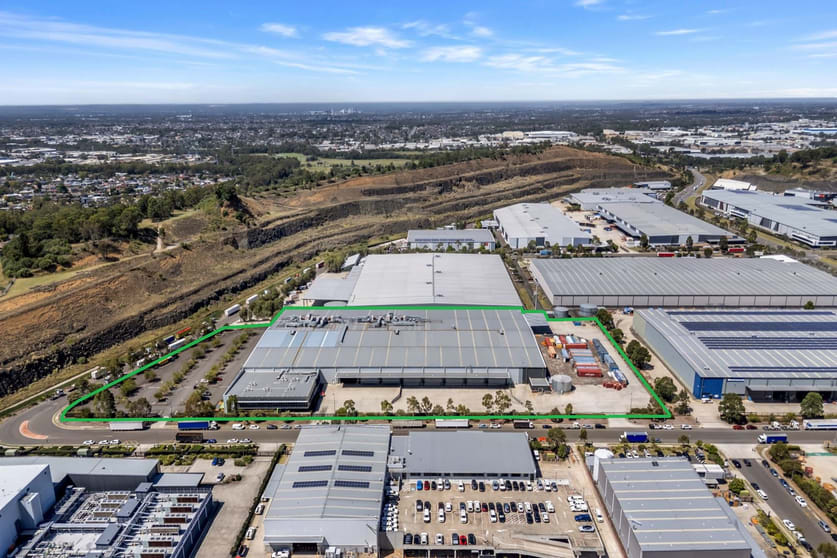 Click to view all images 5 Bellevue Circuit Greystanes NSW 2145 - Image 1