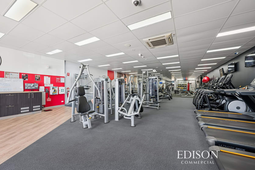 Click to view all images 2/113 High Road Willetton WA 6155 - Image 3
