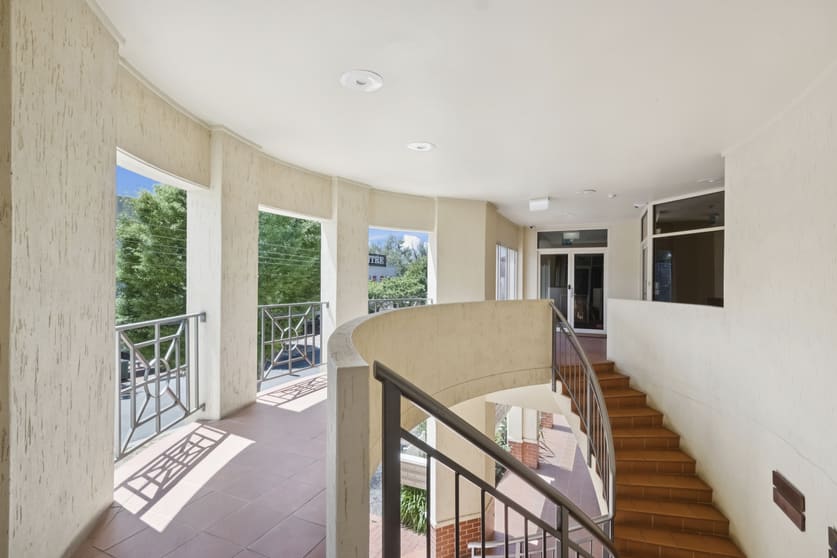 Click to view all images 6/28 Eyre Street Kingston ACT 2604 - Image 3