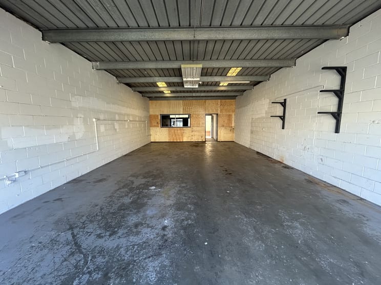 5/15B Machinery Drive Tweed Heads South NSW 2486 - Image 2