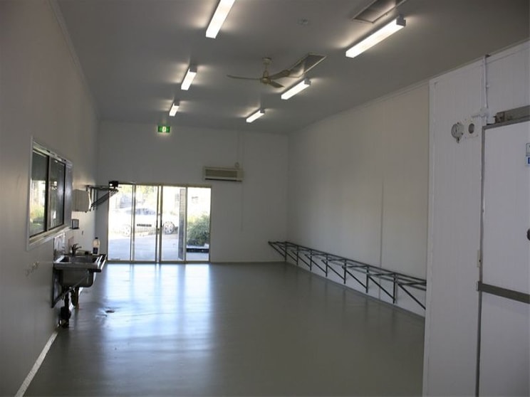 Click to view all images 15 Manufacturer Drive Molendinar QLD 4214 - Image 2