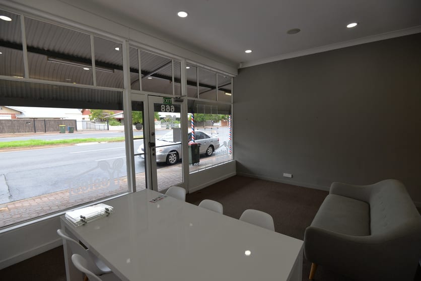 Click to view all images 668 Goodwood Road Daw Park SA 5041 - Image 3