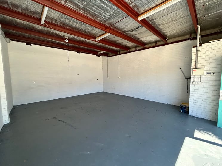 19/8 Gladstone Street Fyshwick ACT 2609 - Image 3