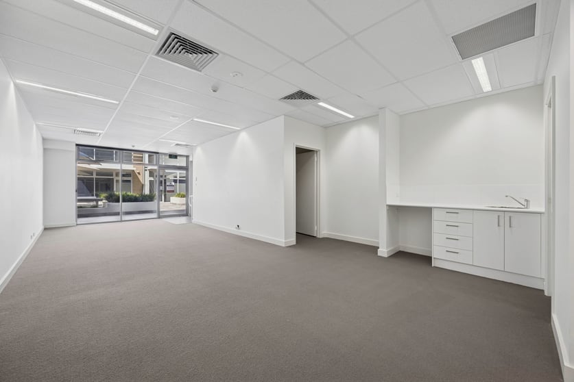 Unit 5/27 Yallourn Street Fyshwick ACT 2609 - Image 1