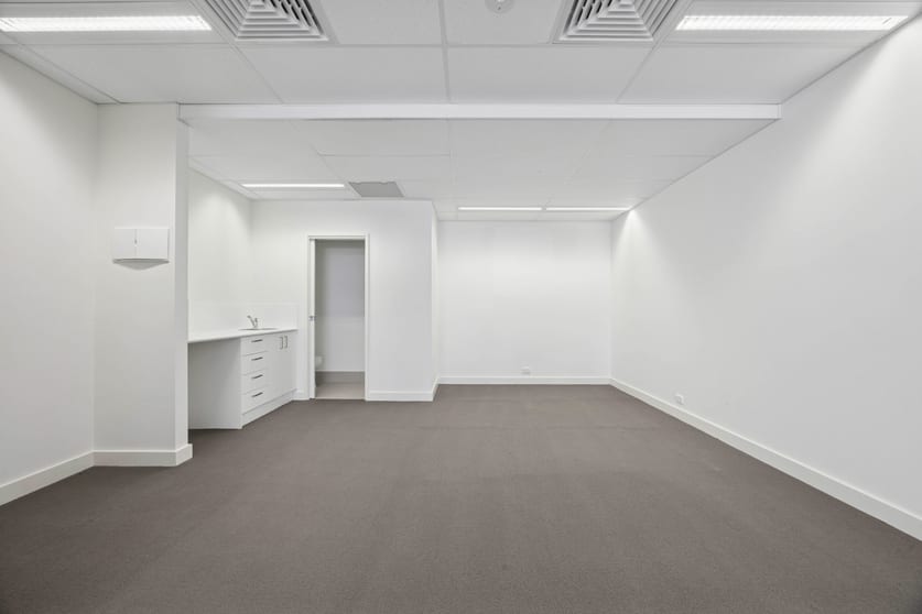 Unit 5/27 Yallourn Street Fyshwick ACT 2609 - Image 2
