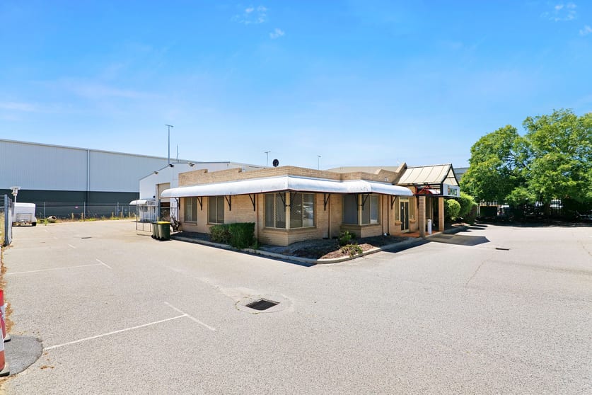 20 Sorbonne Crescent Canning Vale WA 6155 - Image 1