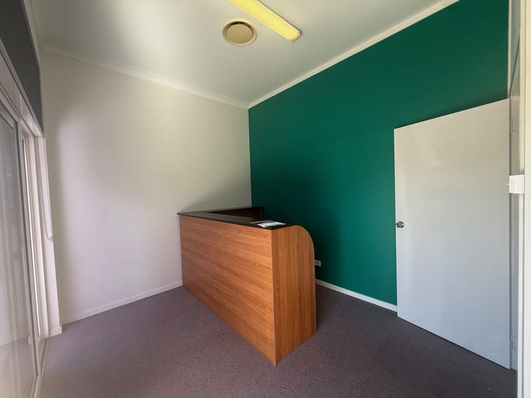 Click to view all images 3/5-11 Noel Street Slacks Creek QLD 4127 - Image 3