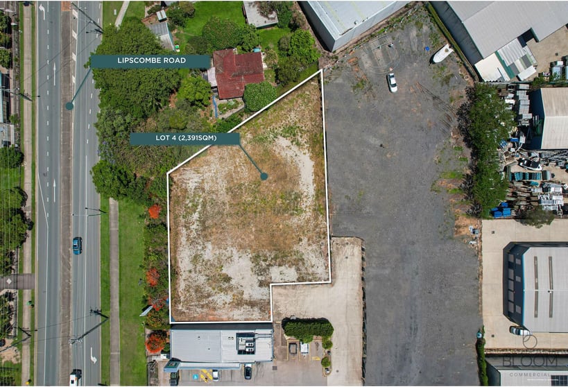 Click to view all images 3 & 4/3 Baylink Avenue Deception Bay QLD 4508 - Image 3
