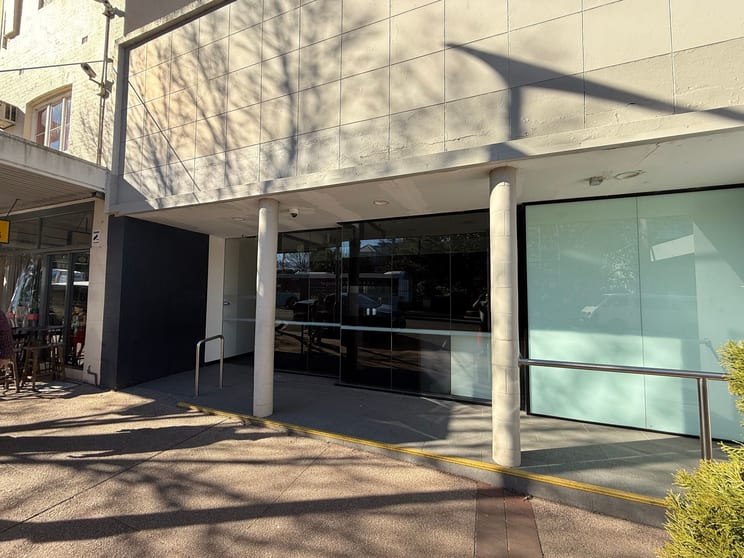 Click to view all images 56 Katoomba Street Katoomba NSW 2780 - Image 2
