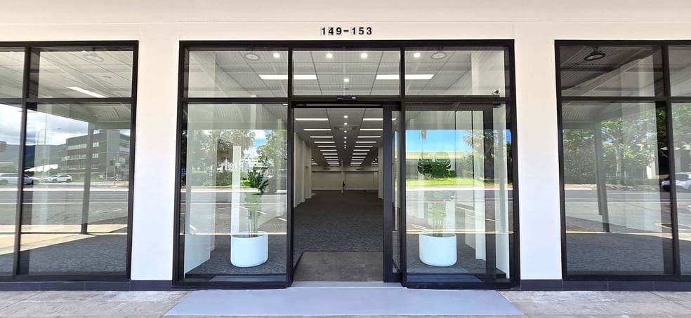 Click to view all images 149-153 Bunda Street Parramatta Park QLD 4870 - Image 2