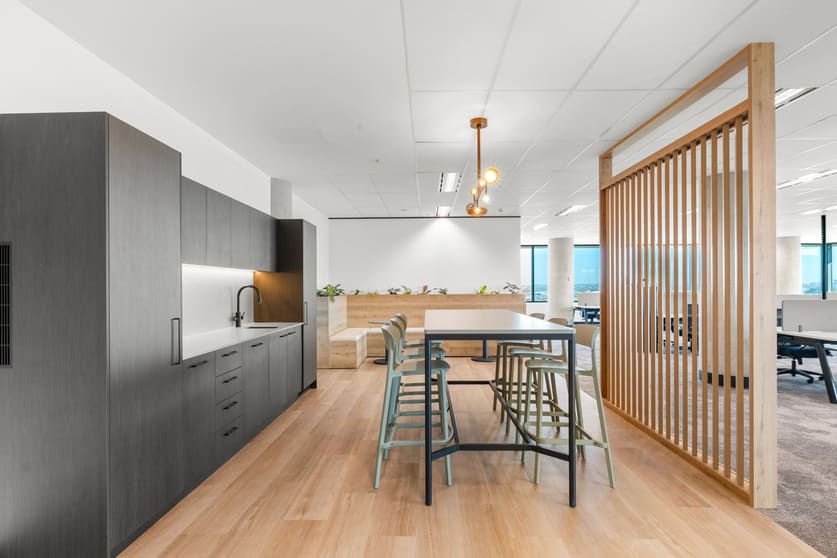 Click to view all images 1 Chalmers Crescent Mascot NSW 2020 - Image 3