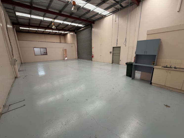 Click to view all images 2/1 Quist Court Dandenong VIC 3175 - Image 3