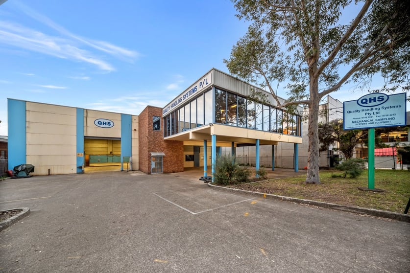 Click to view all images 6 Metters Place Wetherill Park NSW 2164 - Image 1