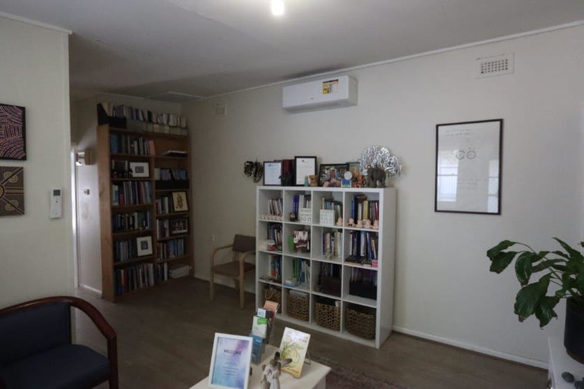Click to view all images 13 Sister Fielding Lane Yass NSW 2582 - Image 2