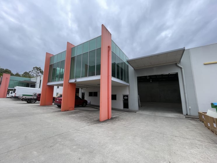 Click to view all images 2&3/12-16 Robart Court Narangba QLD 4504 - Image 1